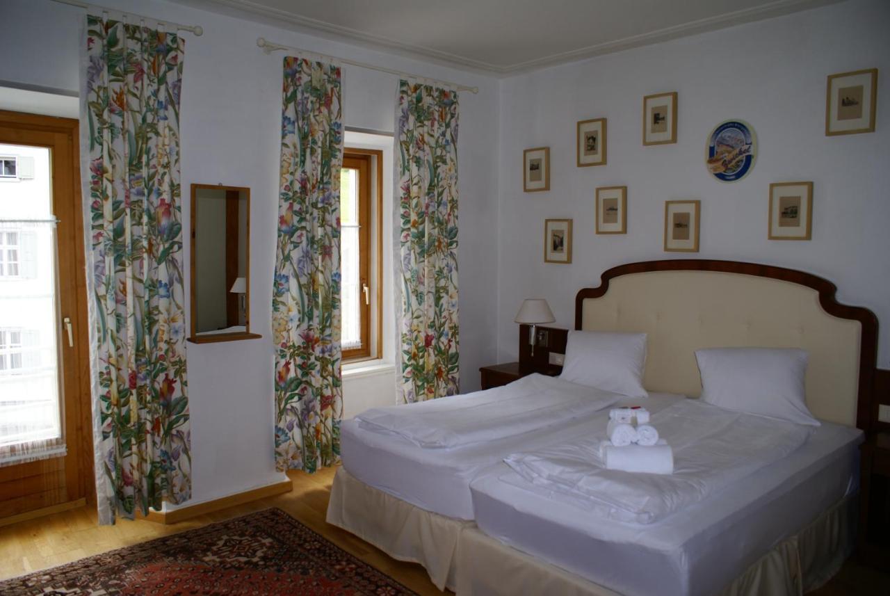 Historisches Hotel Piz Ela Bergün Buitenkant foto