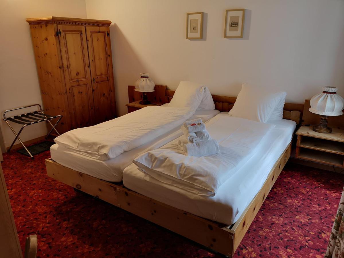 Historisches Hotel Piz Ela Bergün Buitenkant foto