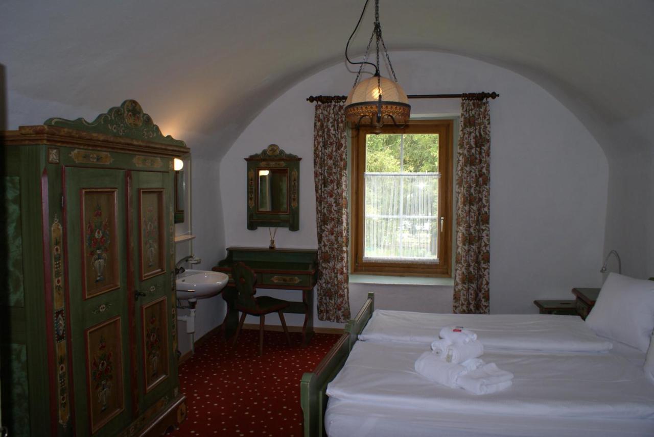Historisches Hotel Piz Ela Bergün Buitenkant foto