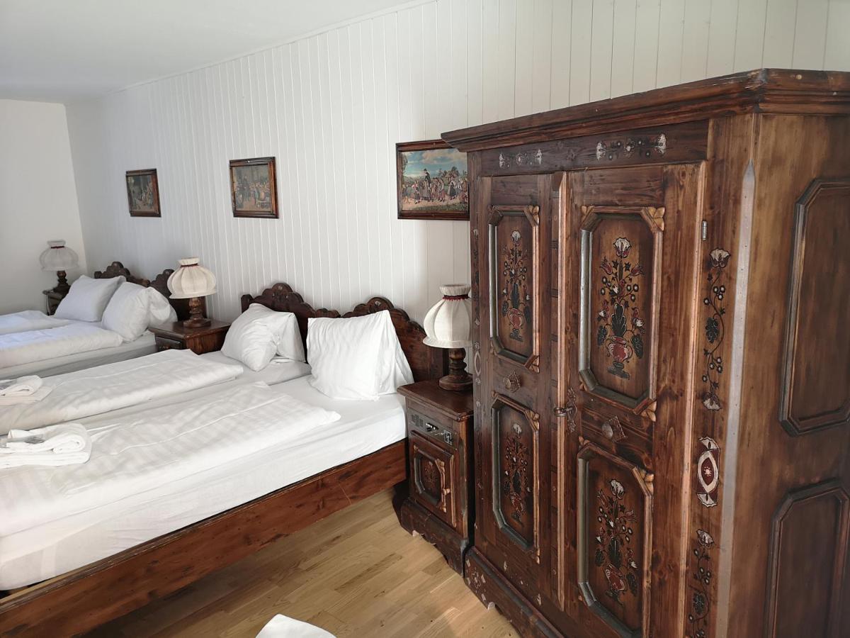 Historisches Hotel Piz Ela Bergün Buitenkant foto