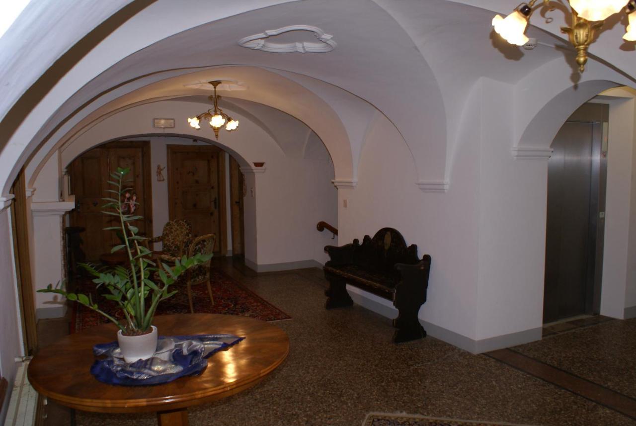 Historisches Hotel Piz Ela Bergün Buitenkant foto
