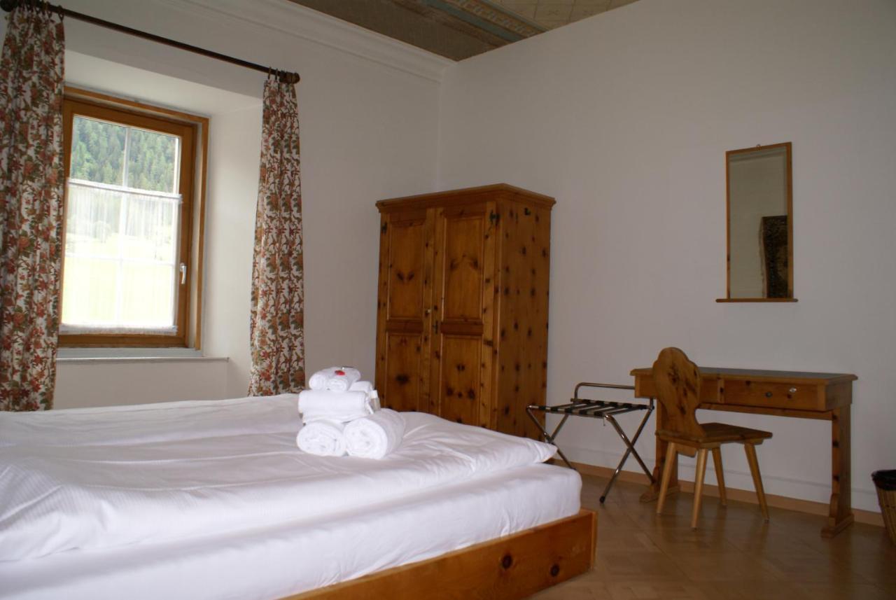 Historisches Hotel Piz Ela Bergün Buitenkant foto