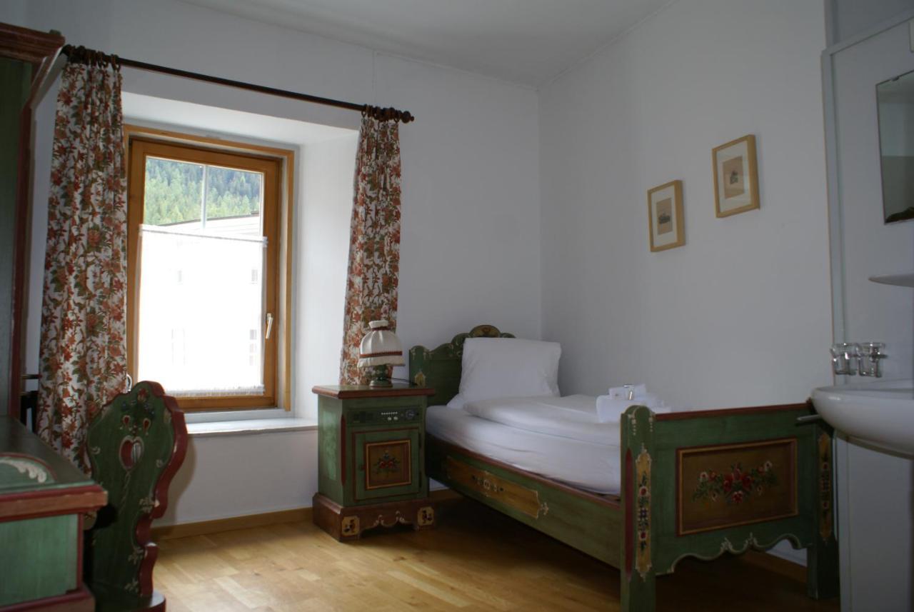 Historisches Hotel Piz Ela Bergün Buitenkant foto